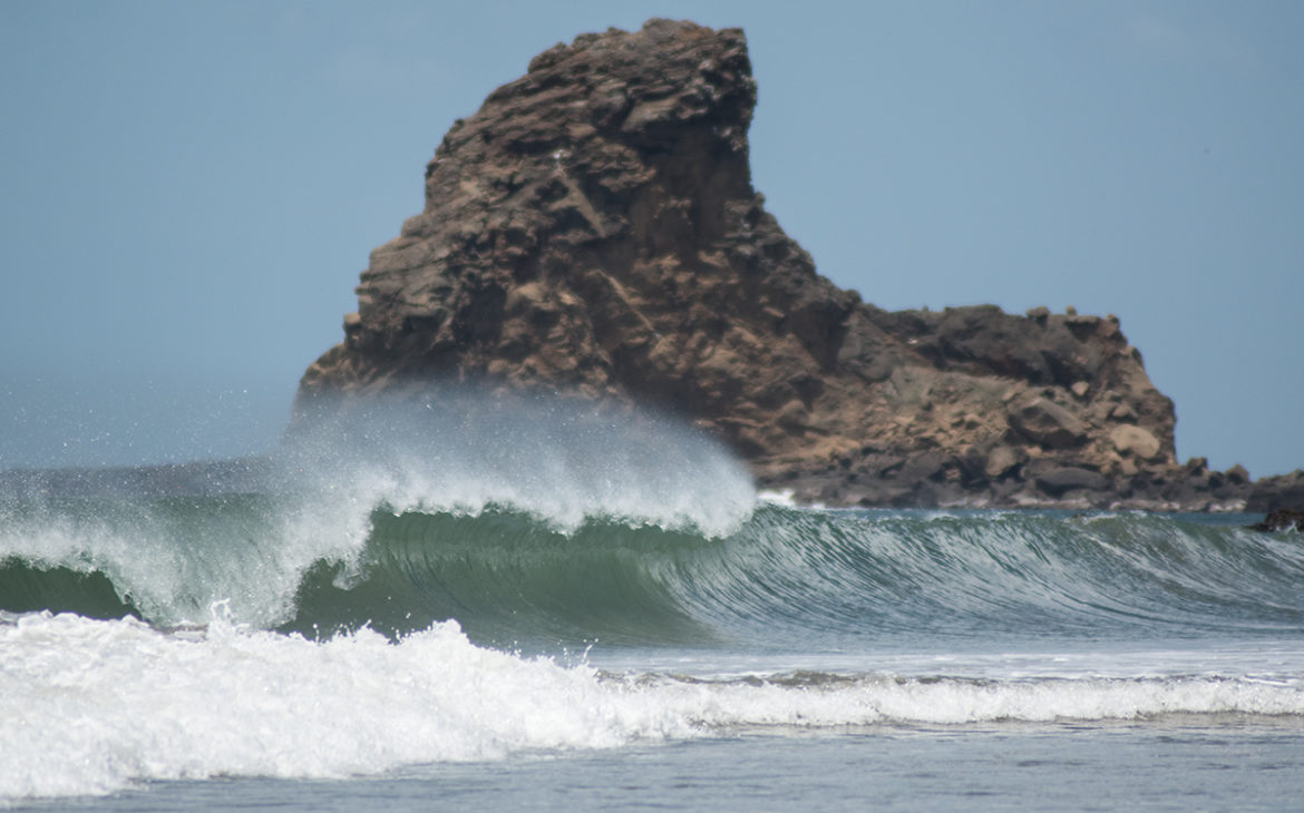 Surfing in Nicaragua – Offshore winds in San Juan